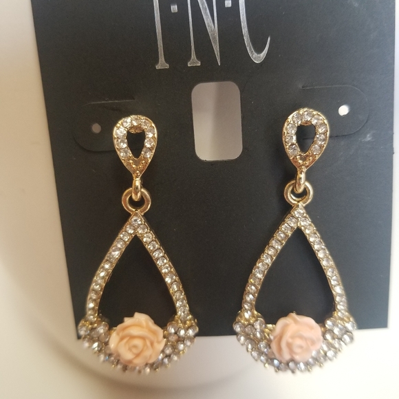 INC drop earnings with rose & crystals - Picture 2 of 4